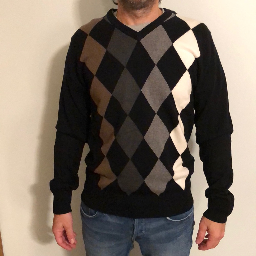 Old Navy Argyle sweater Size M